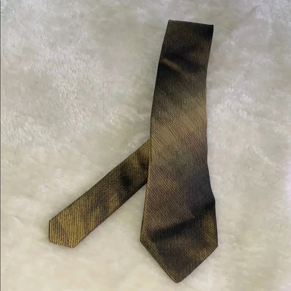 Harry Rosen Gold Silk Tie - Picture 2 of 9